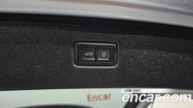 Audi Q7 2019 — photo 20