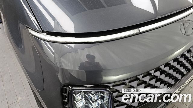 Hyundai Staria 2025 — photo 8