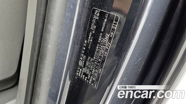 Hyundai Staria 2025 — photo 16