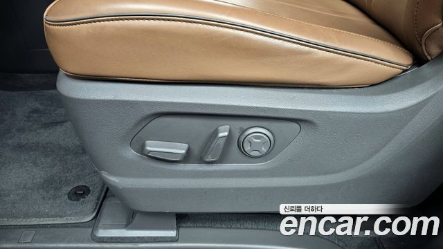 Hyundai Staria 2025 — photo 31