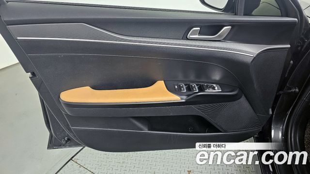Kia K5 2020 — photo 14