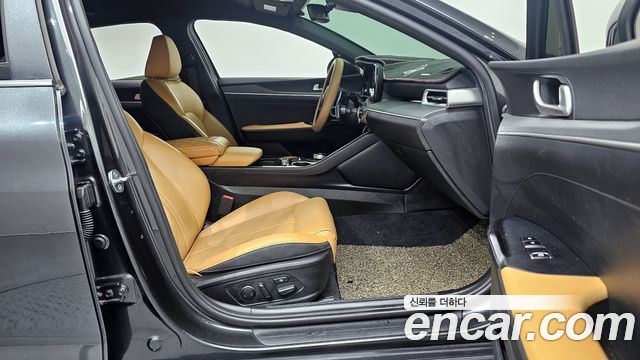 Kia K5 2020 — photo 16