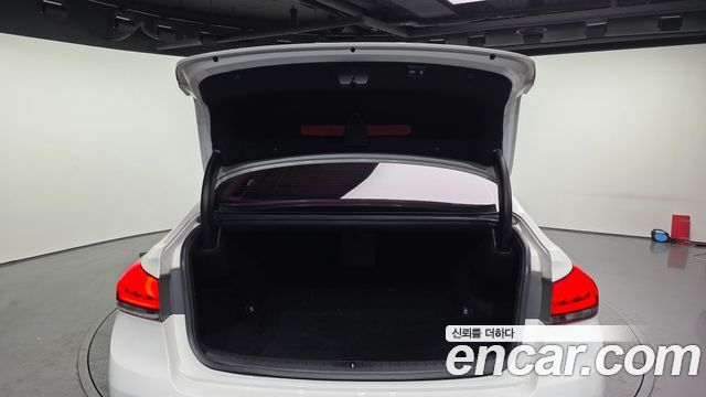 Hyundai Genesis 2016 — photo 20