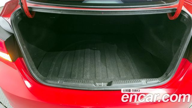 Hyundai AVANTE 2015 — photo 30