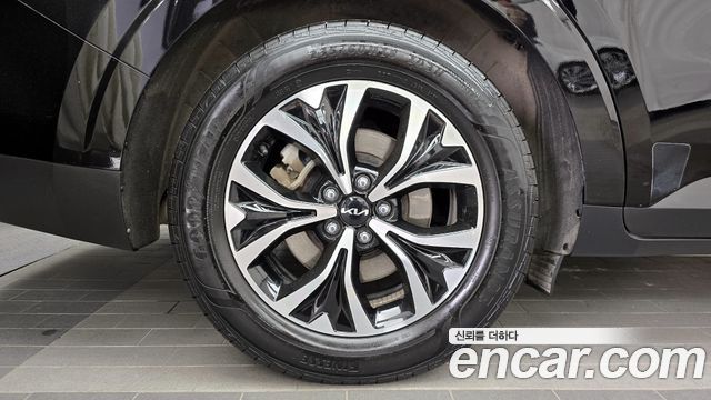 Kia Canival 2022 — photo 5