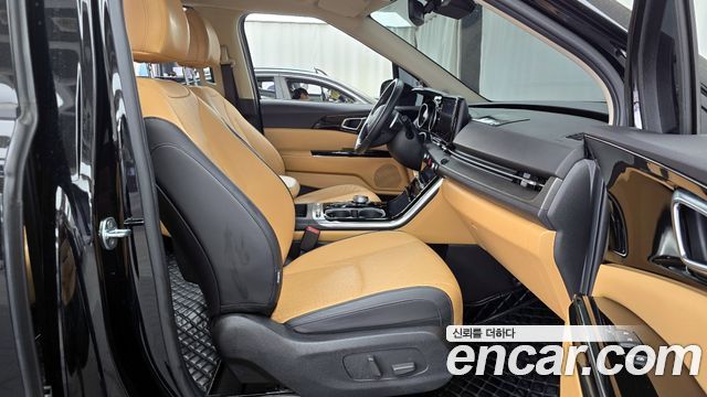 Kia Canival 2022 — photo 11