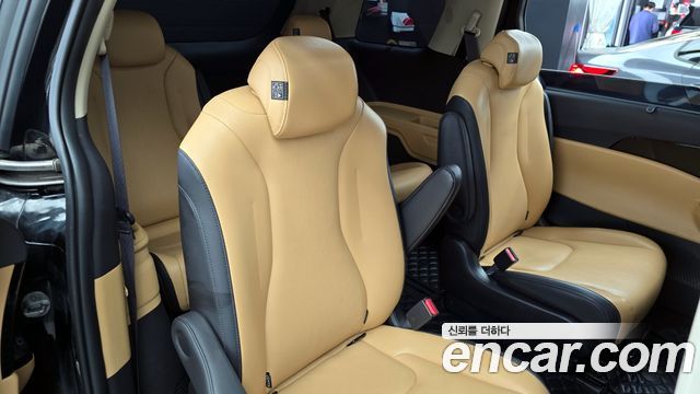 Kia Canival 2022 — photo 12