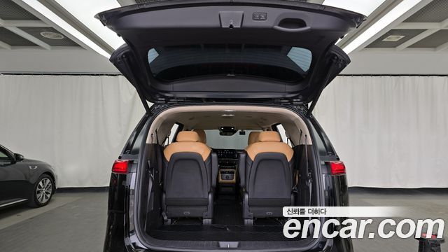 Kia Canival 2022 — photo 20