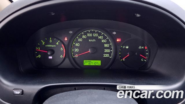 Hyundai Starex 2011 — photo 8