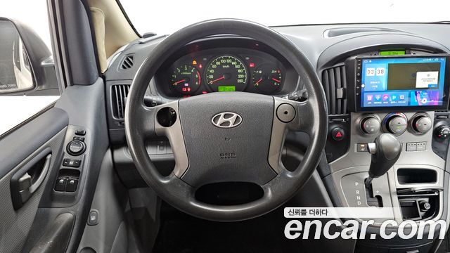 Hyundai Starex 2011 — photo 13