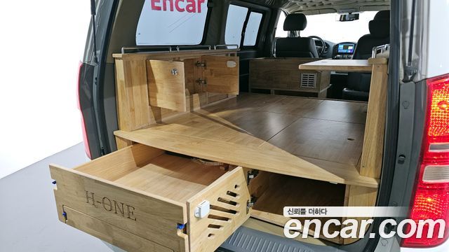 Hyundai Starex 2011 — photo 16