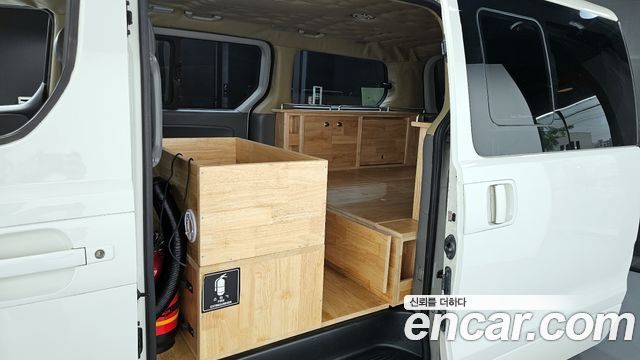 Hyundai Starex 2011 — photo 19