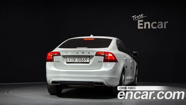 Volvo S60 2016 — photo 4