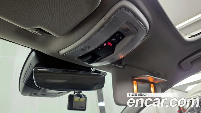 Volvo S60 2016 — photo 17