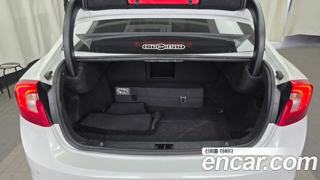 Volvo S60 2016 — photo 20