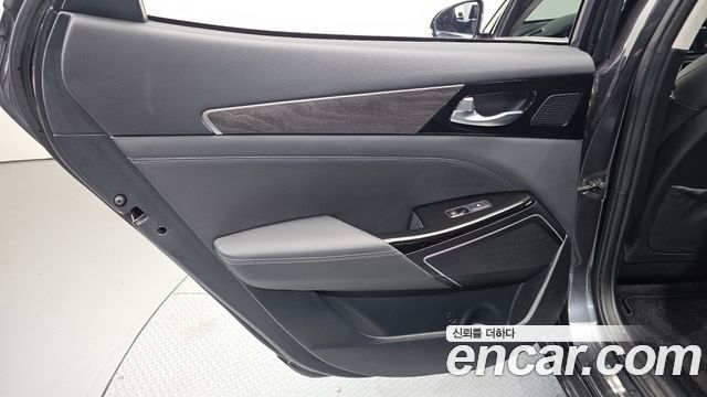 Kia K7 2020 — photo 15
