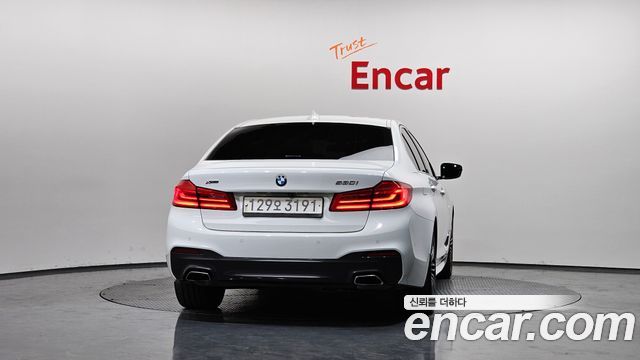BMW 5-Series 2020 — photo 4