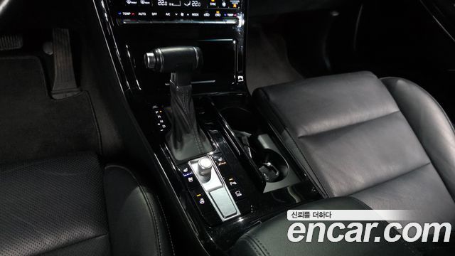 Kia K7 2020 — photo 9
