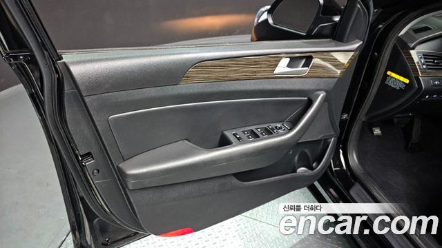 Hyundai Sonata 2015 — photo 24
