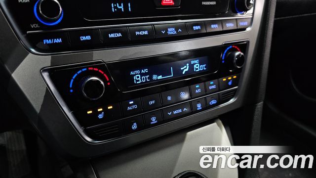 Hyundai Sonata 2015 — photo 30