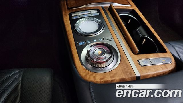 Genesis G80 2022 — photo 12