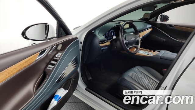Genesis G80 2022 — photo 13