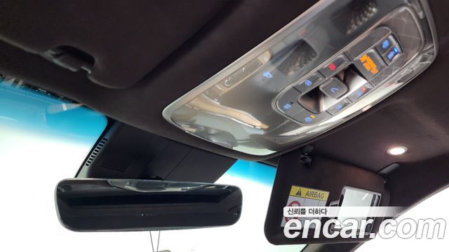 Genesis G80 2022 — photo 27