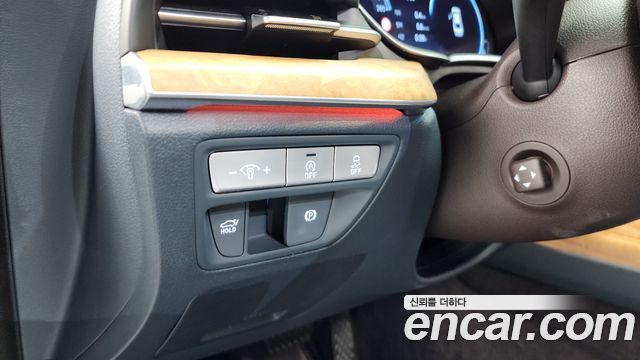 Genesis G80 2022 — photo 28
