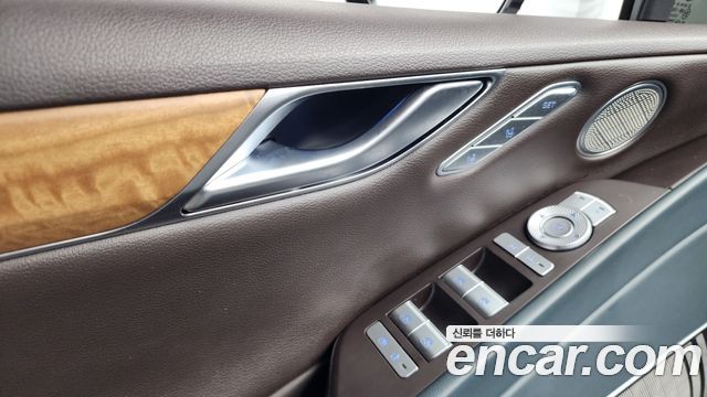 Genesis G80 2022 — photo 30
