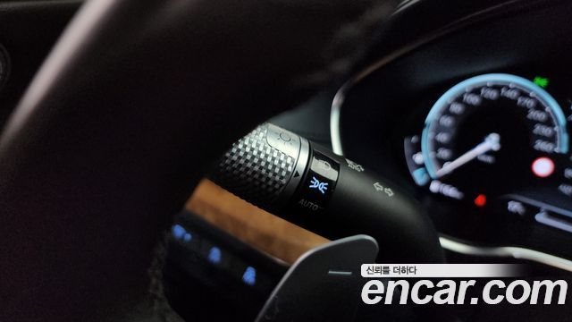 Genesis G80 2022 — photo 39