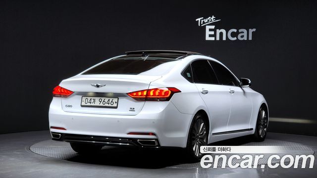 Genesis G80 2018 — photo 2
