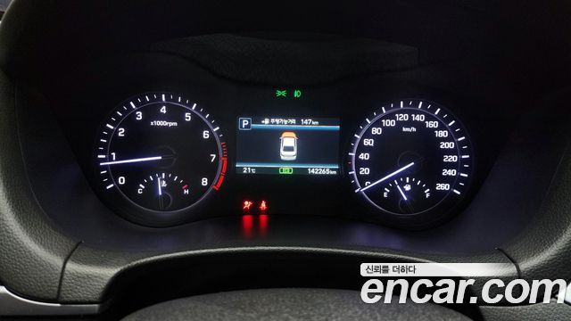Genesis G80 2018 — photo 8