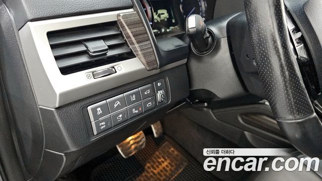 KG Mobility Rexton 2018 — photo 16