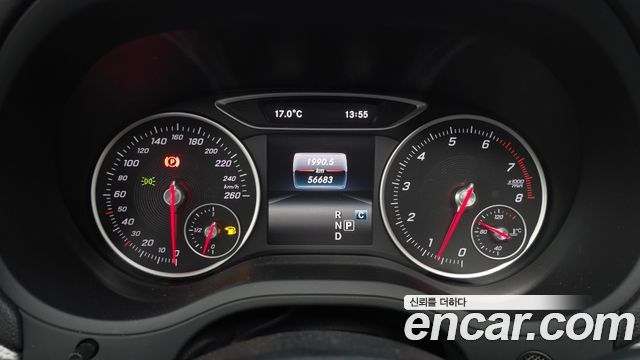 Mercedes-Benz B-Class 2018 — photo 8