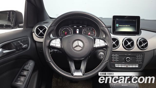 Mercedes-Benz B-Class 2018 — photo 13