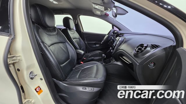 Renault Korea QM3 2016 — photo 13
