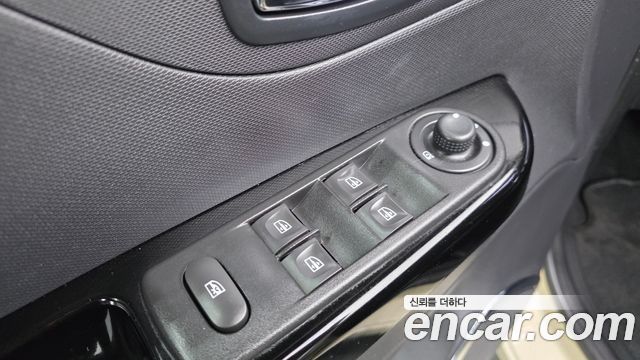 Renault Korea QM3 2016 — photo 18