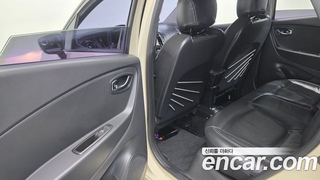 Renault Korea QM3 2016 — photo 24