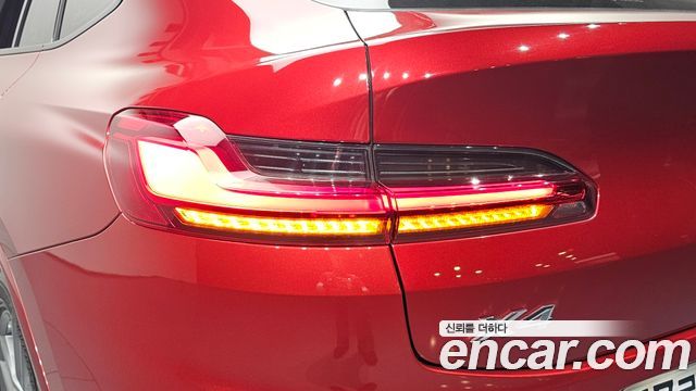 BMW X4 2019 — photo 9