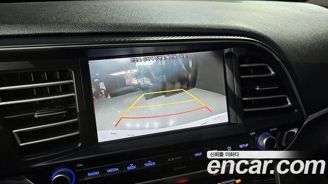 Hyundai AVANTE 2020 — photo 15