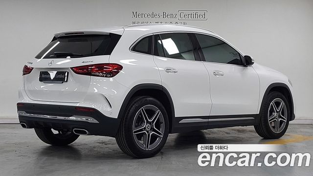 Mercedes-Benz GLA-Class 2023 — photo 2