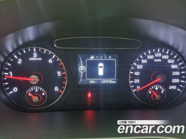Kia Sorento 2017 — photo 8