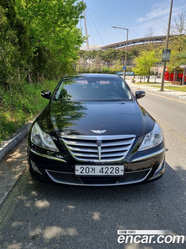 Hyundai Genesis 2012 — photo 3