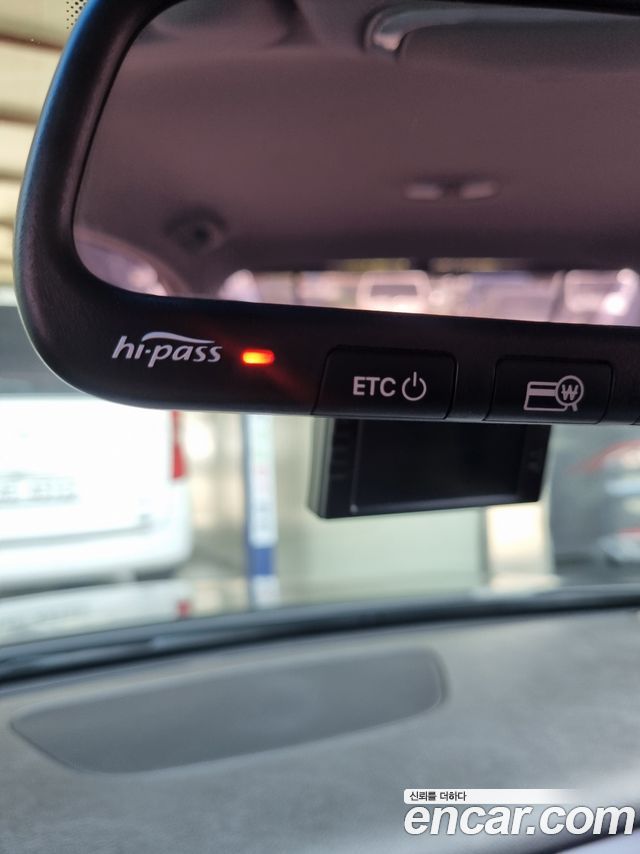 Hyundai Genesis 2012 — photo 11