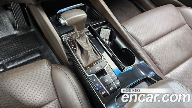 Kia K7 2016 — photo 12
