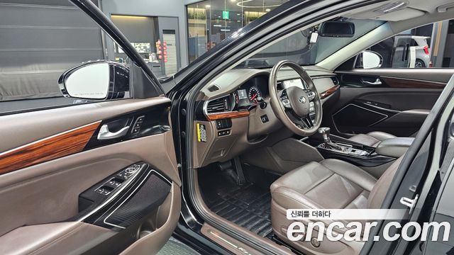 Kia K7 2016 — photo 13