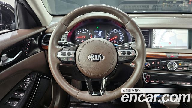 Kia K7 2016 — photo 19