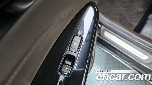 Kia K7 2016 — photo 25
