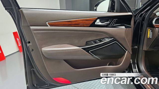 Kia K7 2016 — photo 14
