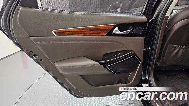 Kia K7 2016 — photo 15
